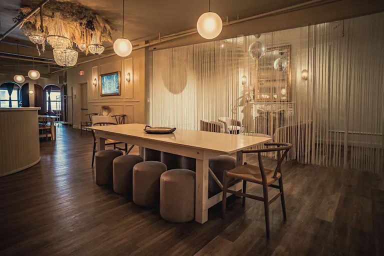 Upscale Loft on 5th with Furnished Rooftop & Fireplace, Sound System, Custom Lighting, Kitchen & Staff Provided - Image 4