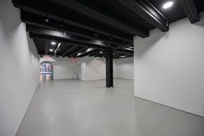 A sun-drenched, spacious storefront nestled in the heart of Midtown Manhattan. - Image 6