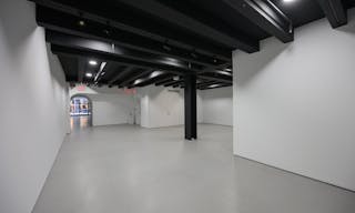 A sun-drenched, spacious storefront nestled in the heart of Midtown Manhattan. - Image 6