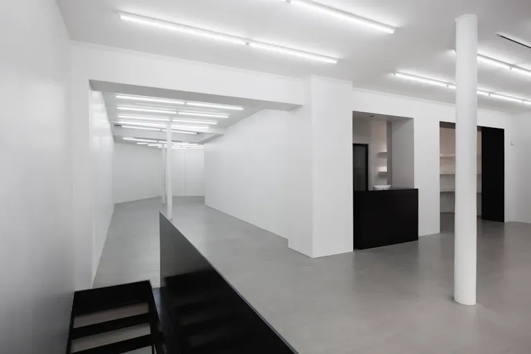 Magnificent art gallery in the heart of Haut Marais, PARIS 3rd - Image 2