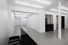 Magnificent art gallery in the heart of Haut Marais, PARIS 3rd - Image 2