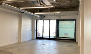 New Boutique Space in the Wharf - Image 1