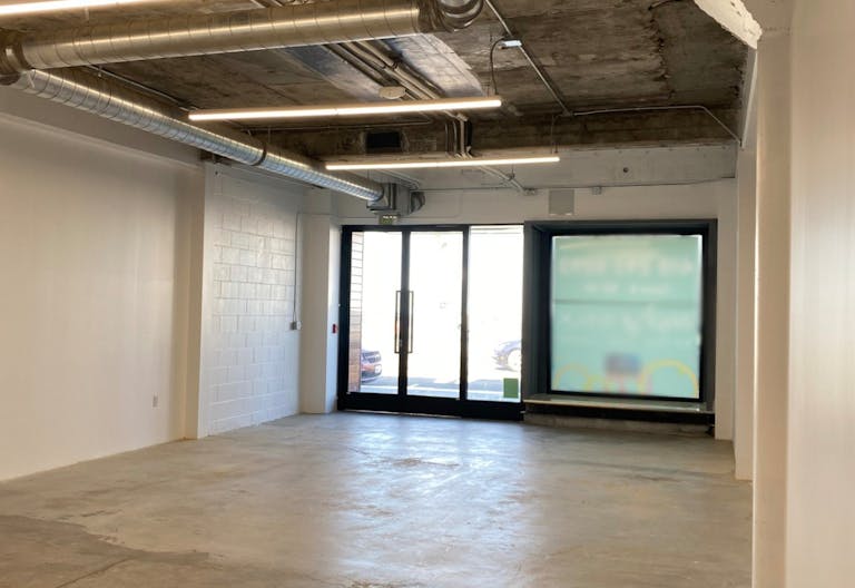 New Boutique Space in the Wharf - Image 1