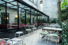 Château Showroom in Montmartre - Image 8