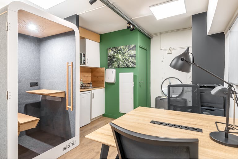 Élégant Showroom Éphémère in Paris - Image 2