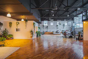 Sunny Plant Filled Dumbo Restored Warehouse // Perfect for Photo shoots/Dinner Parties/Events - Image 19