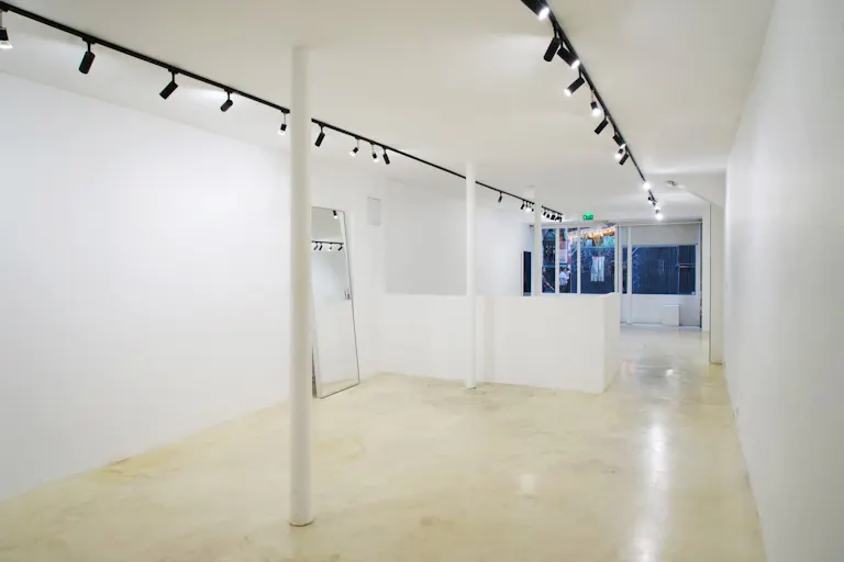 Art Gallery, Pop-Up, Fashion-Week Showroom in Le Marais - Image 1
