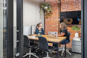 Opal Meeting Room – seats 4 - Image 1