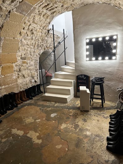 Espace commercial d’exception dans le Marais, Paris Espace parfait pour pop up ou exhibitions en plein centre du marais à Paris. Juste à côté du musée Picasso - Image 1