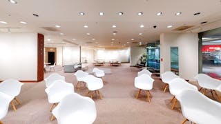 Gorgeous Downtown Modern Space - Image 2