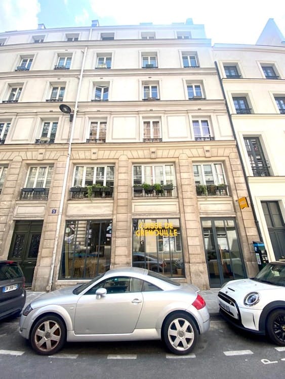 50 sqm Boutique on Rue Froissart, Paris
