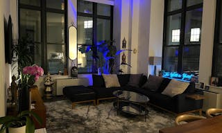 Spacious 14ft ceiling space in a Landmark Building - Image 0