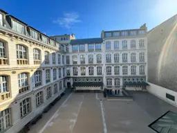 Bâtiment hausmannien - Image 0
