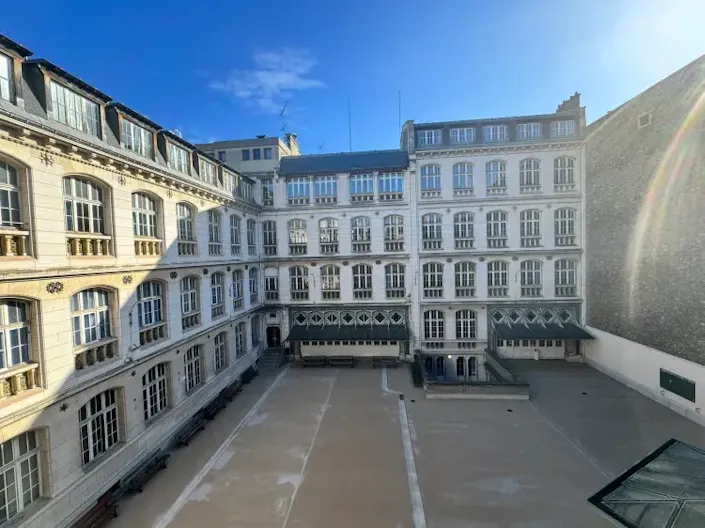 Bâtiment hausmannien - Image 0