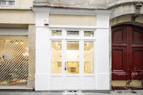Classic Pop-Up Store in Rambuteau - Image 6