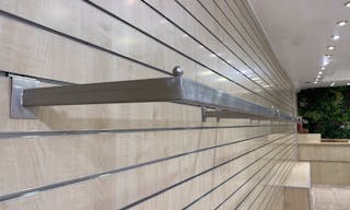 Local �pur� bois 35m2 - possibilit� de partager l'espace avec un autre locataire - Image 6