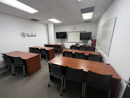 Spacious , quiet and clean room 124 at University of San Jose - Image 15