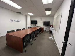 Spacious , quiet and clean room 124 at University of San Jose - Image 0