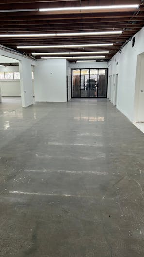 Large Custom Space in Prime Fairfax Location - Image 2