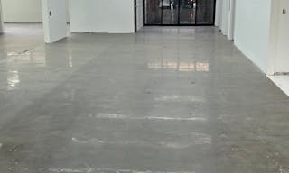 Large Custom Space in Prime Fairfax Location - Image 2