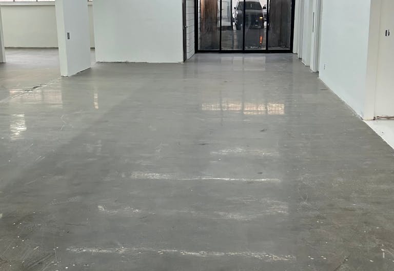 Large Custom Space in Prime Fairfax Location - Image 2