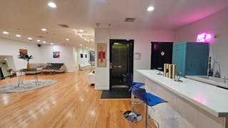 Entire Floor in SOHO with 2 extra rooms! - Image 28