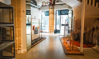 Espace de 2 étages au cœur du Marais. - Image 5