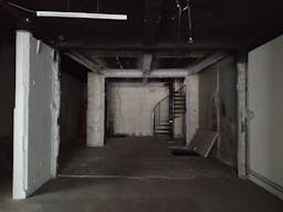 Prime Location Boutique on Rue de Rivoli - Image 13