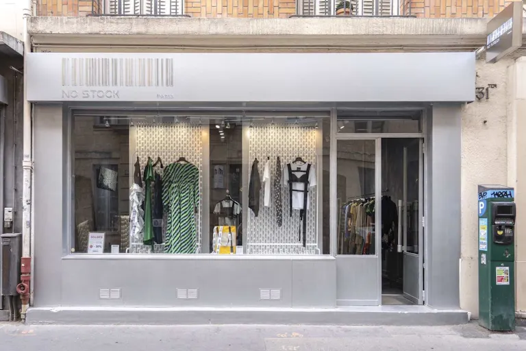 boutique next to place des Vosges - Image 0