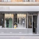 boutique next to place des Vosges