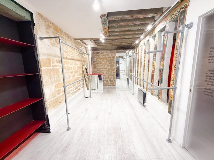 Boutique/atelier/galerie en plein coeur du Marais - Image 4