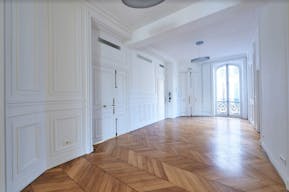 Apartment for Rent - Paris 8th Near Triangle d'Or - Ideal Showroom / Office - Image 4