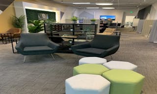 On-demand workspaces to rent in Oakridge Mall - Image 3