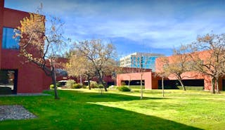 Spacious , quiet and clean room 124 at University of San Jose - Image 8