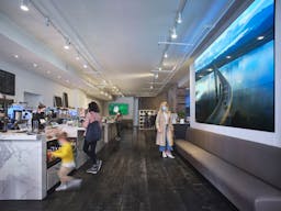 High traffic retail space in trendy Tribecca based Laughing Man Cafe - Image 7