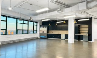Sun-Drenched, Sleek Industrial Space in DUMBO - Image 9