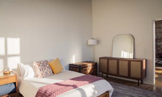 Unique Industrial Loft/ Photo Studio w/ amazing Kitchen & Bathroom - Image 7