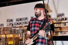 Store Stage at Nivessa Hollywood - Image 19