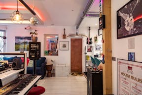 Lieu artistique avec studio créatif à Gare de l'Est - Image 14