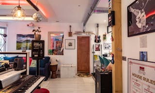 Lieu artistique avec studio créatif à Gare de l'Est - Image 14