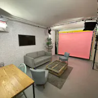 Studio Photo - Image 0