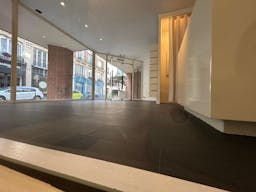 Rue de Thorigny Pop Up Boutique - Image 2