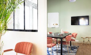 Magnifique espace avec couleurs pop et �quipements design - Image 4