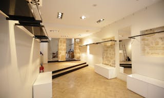 Pop-Up Store in Le Marais Saint-Paul - Image 6