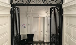 Private Mansion near Saint-Lazare - Image 8