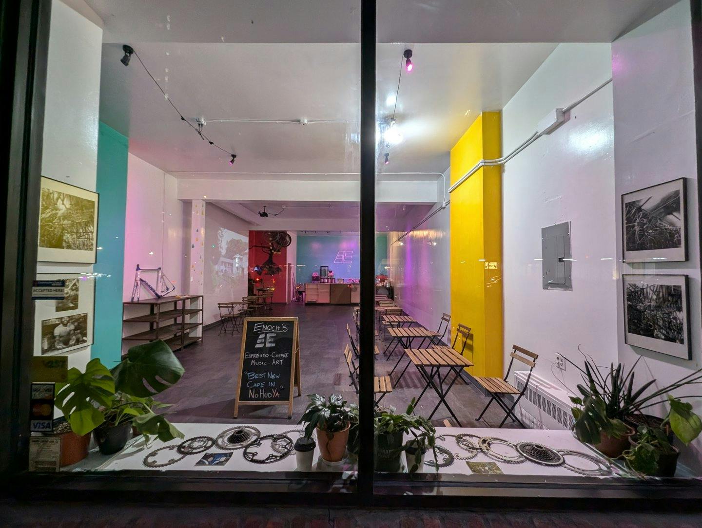 Hudson Yards Art Gallery and Cafe Space