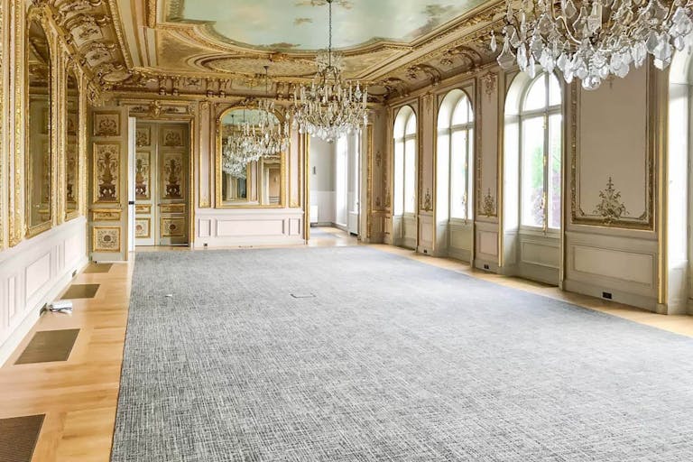 Unique Space near Arc de Triomphe - Image 1