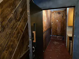Old-School Funky Recording Studio now turned Acting School - Image 14