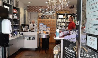 Prime Boutique Shop in Boulevard Saint-Germain - Image 1