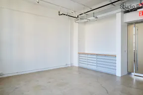 7500 sqft Bright West Soho Studios - Image 21